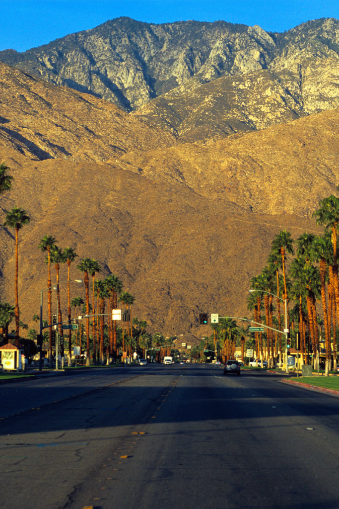 Palm Springs street with the San Jacinto mountains in the background